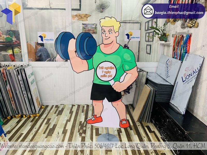 Các điểm cần lưu ý khi tham khảo mẫu standee quảng cáo tập GYM